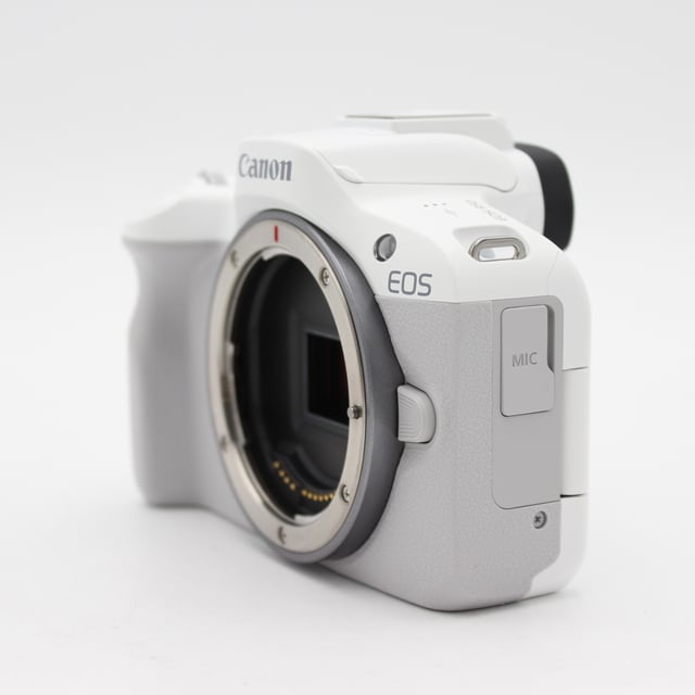 EOS R50 RF-S18-45 IS STM レンズキット "ホワイト"