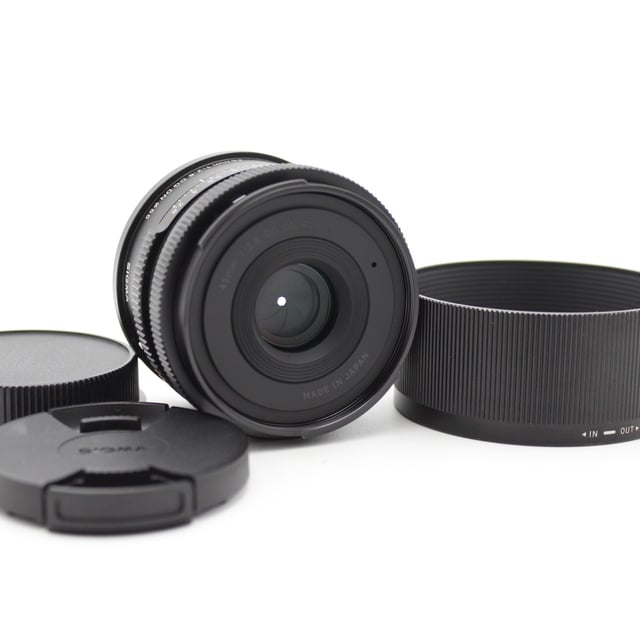 45mm F2.8 DG DN