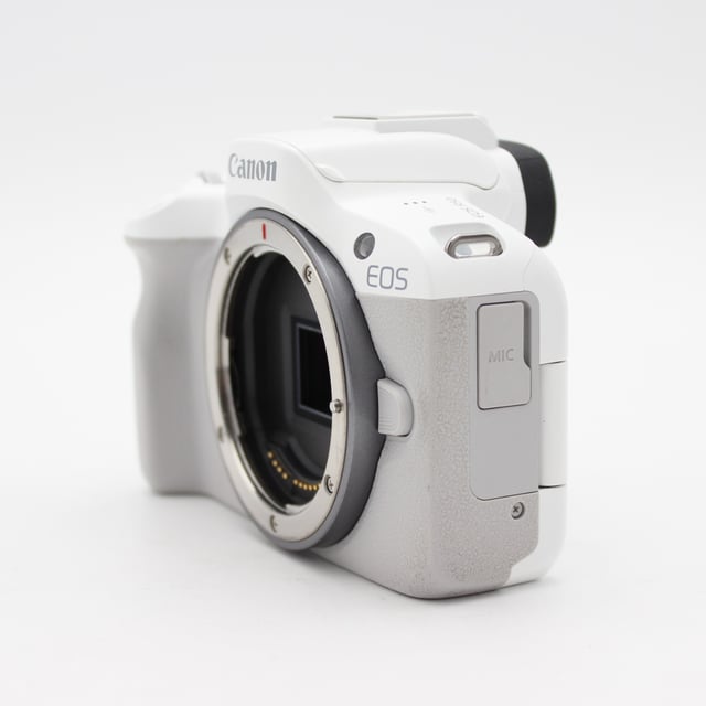 EOS R50 RF-S18-45 IS STM レンズキット "ホワイト"