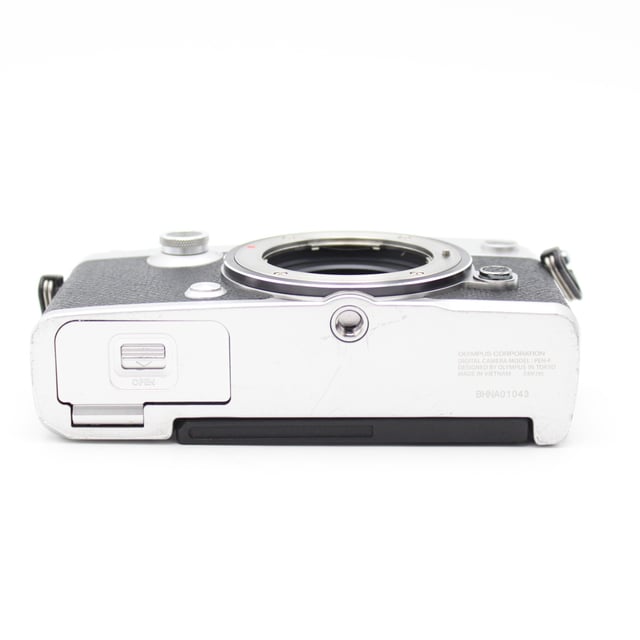 OLYMPUS PEN-F ボディ "シルバー"