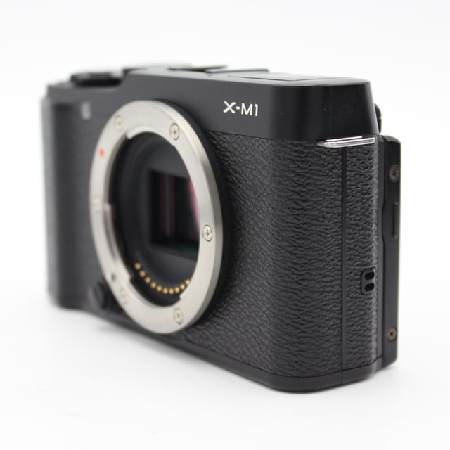 X-M1 ボディ "ブラック"