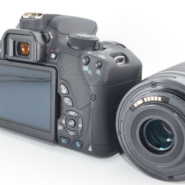 EOS Kiss X7i ダブルズームキット