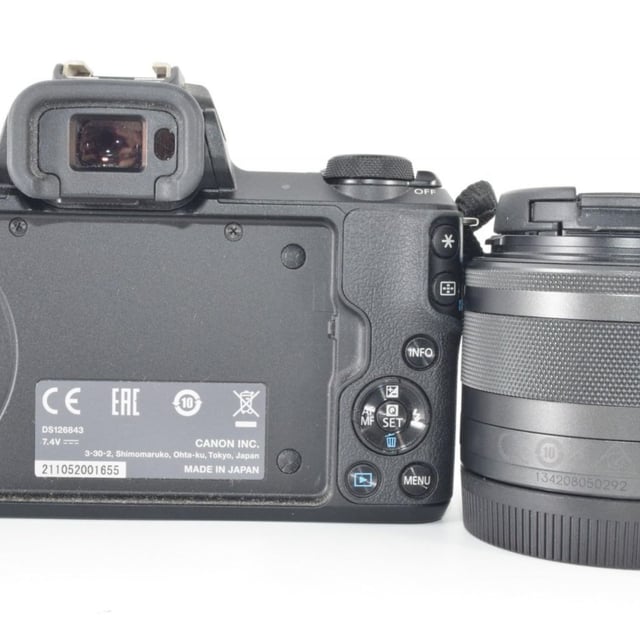 EOS Kiss M2 EF-M15-45 IS STM レンズキット "ブラック"