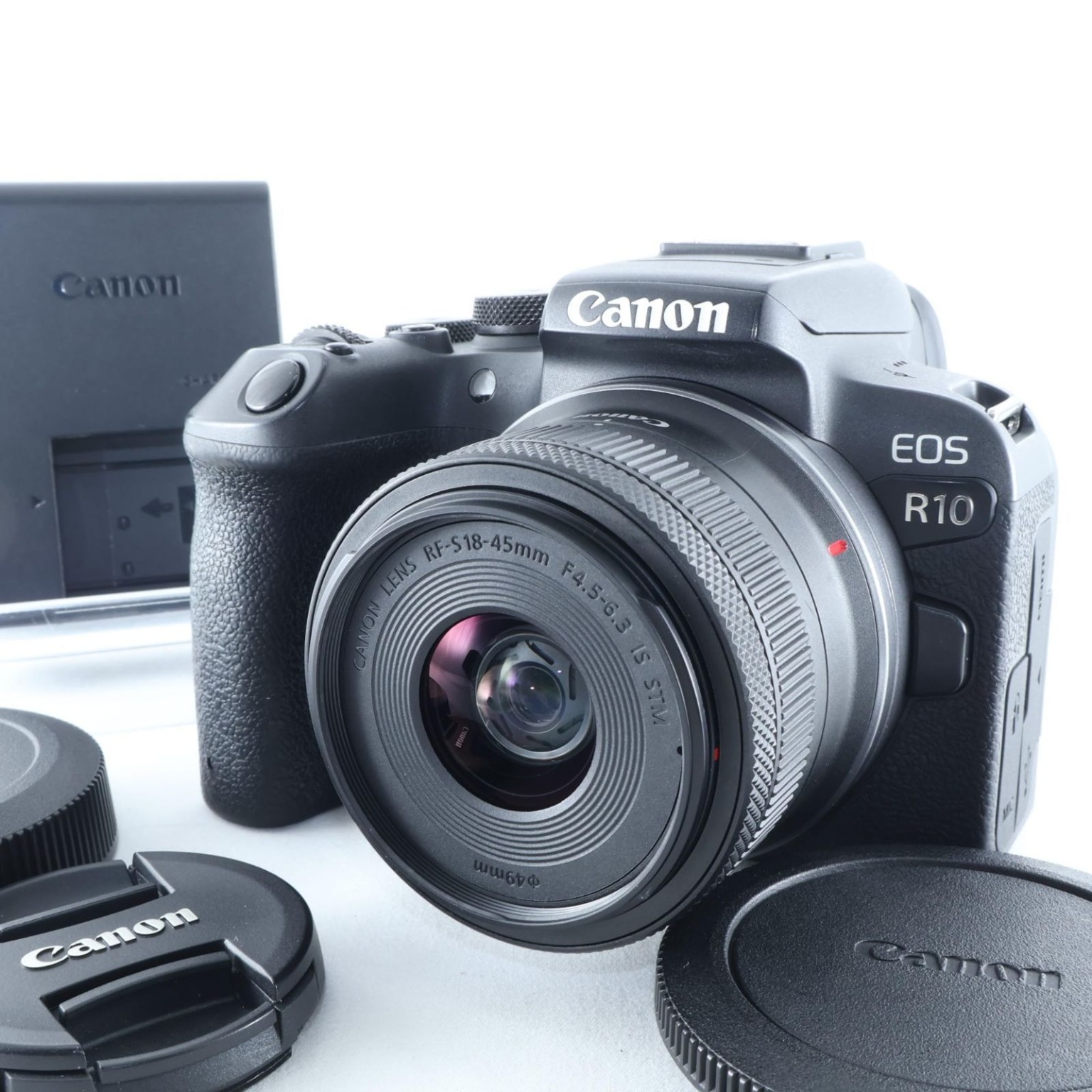 Canon EOS R10 RF-S18-45 IS STM レンズキットの中古 (美品)・¥106,800