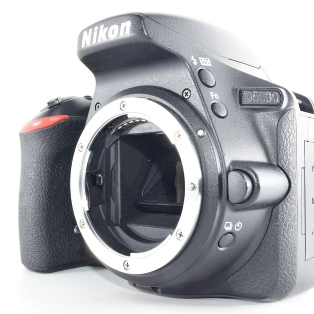 D5600 ボディ