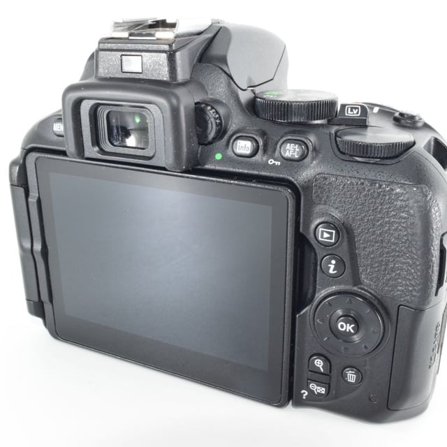 D5600 ボディ