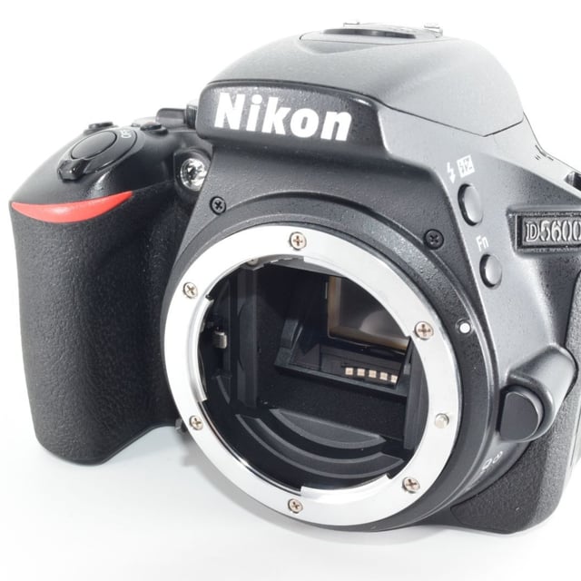 D5600 ボディ