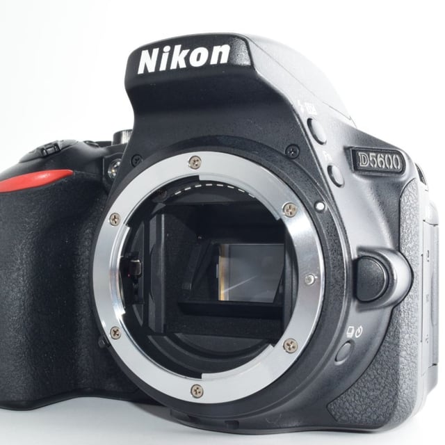 D5600 ボディ