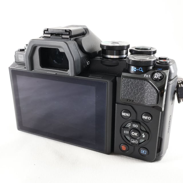 OM-D E-M10 Mark III EZダブルズームキット "ブラック"