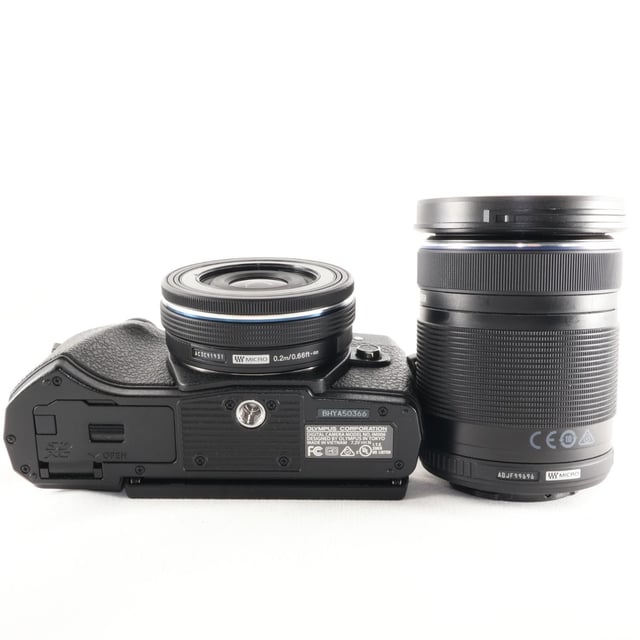 OM-D E-M10 Mark III EZダブルズームキット "ブラック"