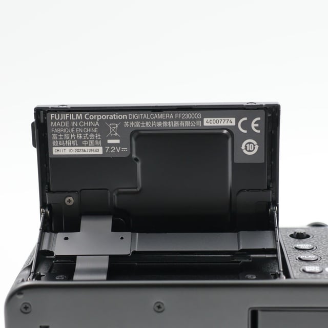 X100VI "ブラック"