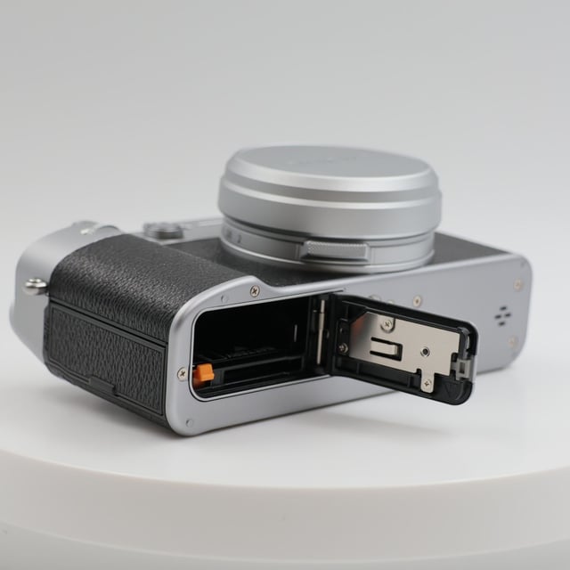 X100VI "シルバー"