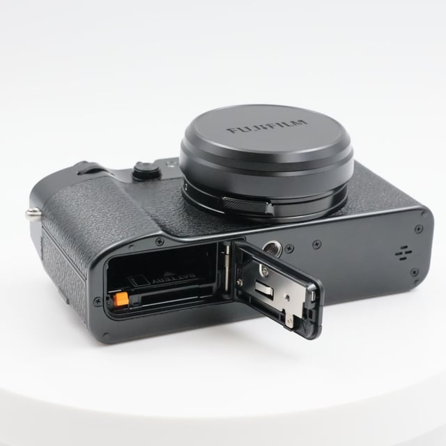 X100VI "ブラック"
