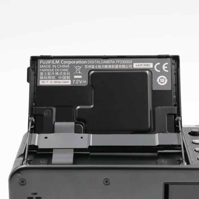 X100VI "ブラック"