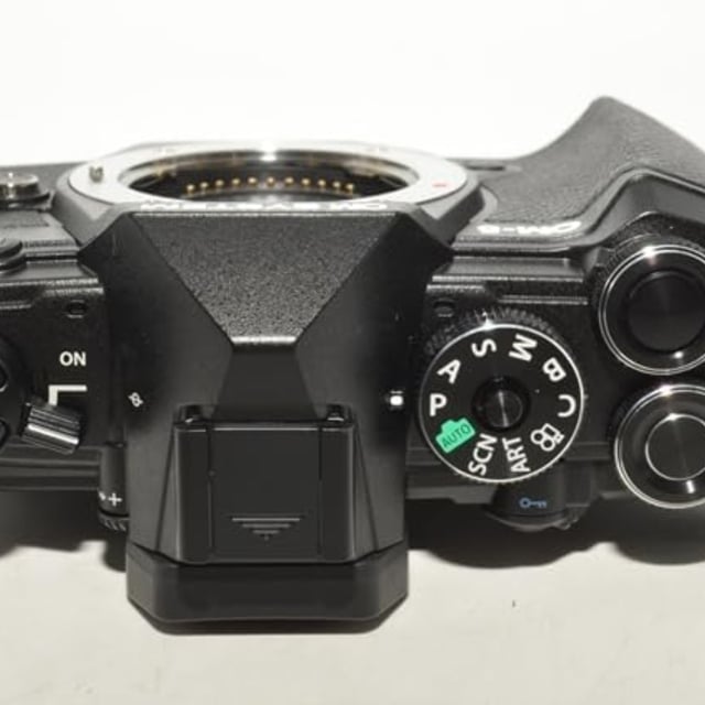 OM-5 12-45mm F4.0 PRO レンズキット "ブラック"