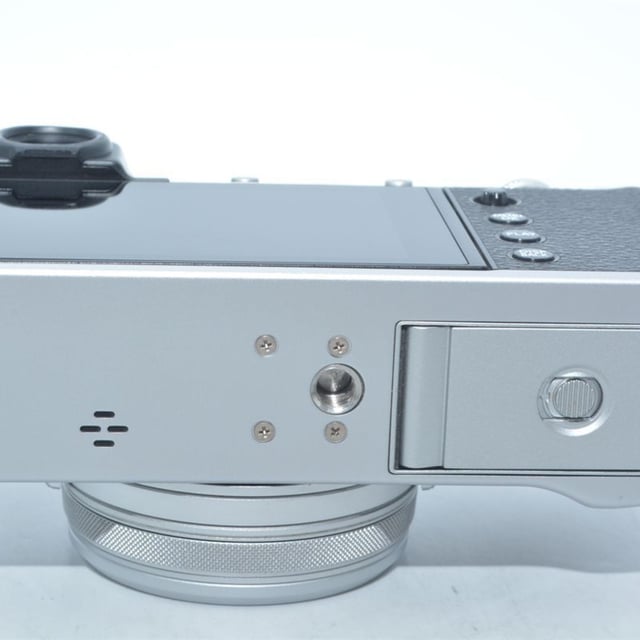 X100V "シルバー"