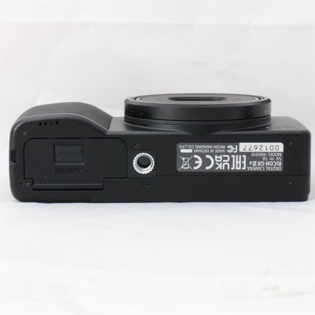 GR IIIx(GR3X) "ブラック"