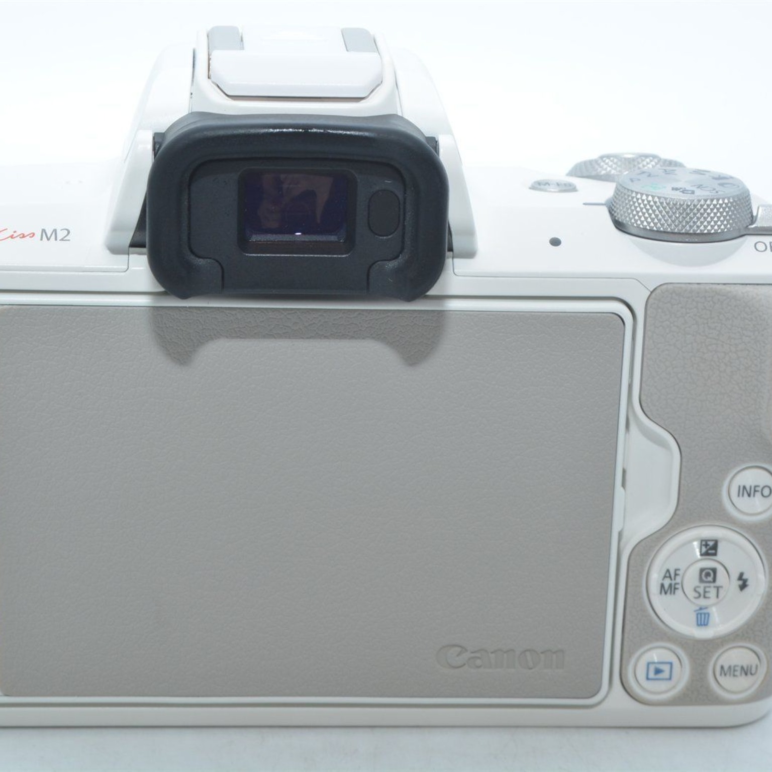 Canon EOS Kiss M2 ボディ 