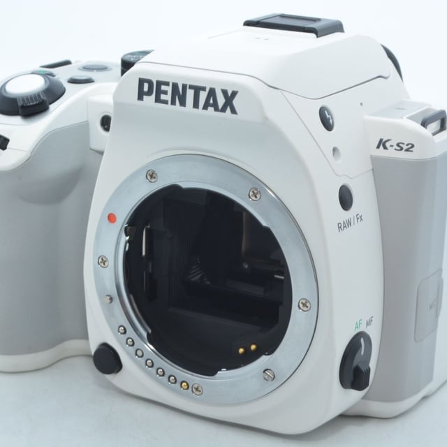 PENTAX K-S2 ボディ "ホワイト"
