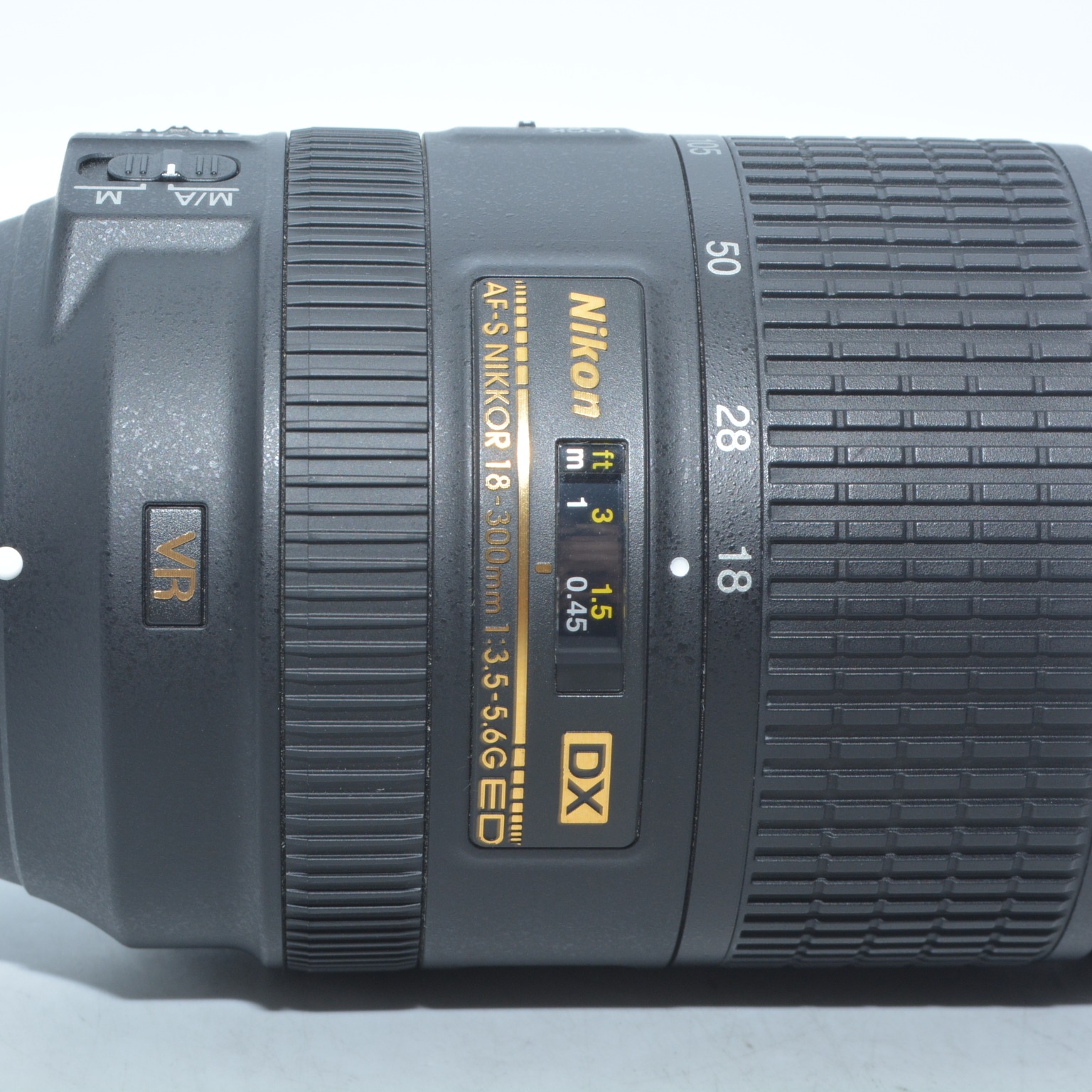 ニコン AF-S DX NIKKOR 18-300mm f/3.5-5.6G ED VRの中古 (美品