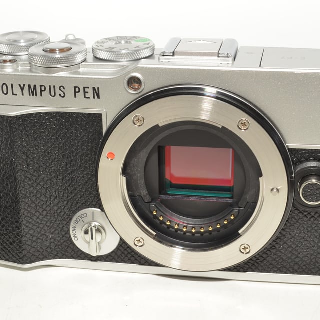 OLYMPUS PEN E-P7 ボディ "シルバー"