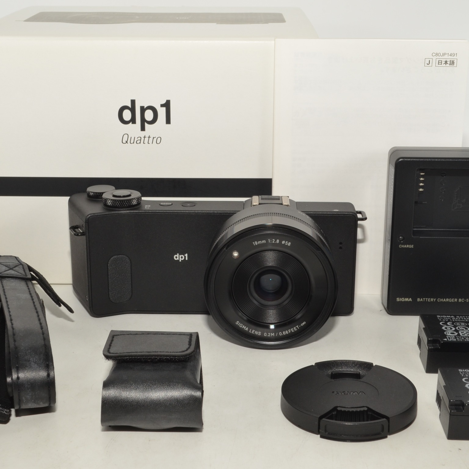 SIGMA dp1 Quattro 美品 動作確認済み 付属品&バッテリセット シグマ SIGMA dp1 Quattroの中古 (美品)・¥123,800 by HIKARI