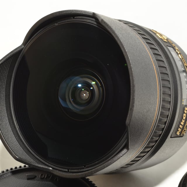 AF DX Fisheye-Nikkor 10.5mm f/2.8G ED
