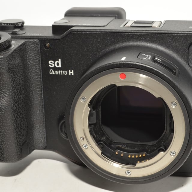 SIGMA sd Quattro H ボディ
