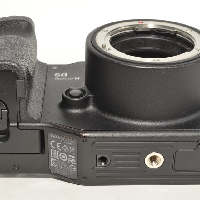 SIGMA sd Quattro H ボディ