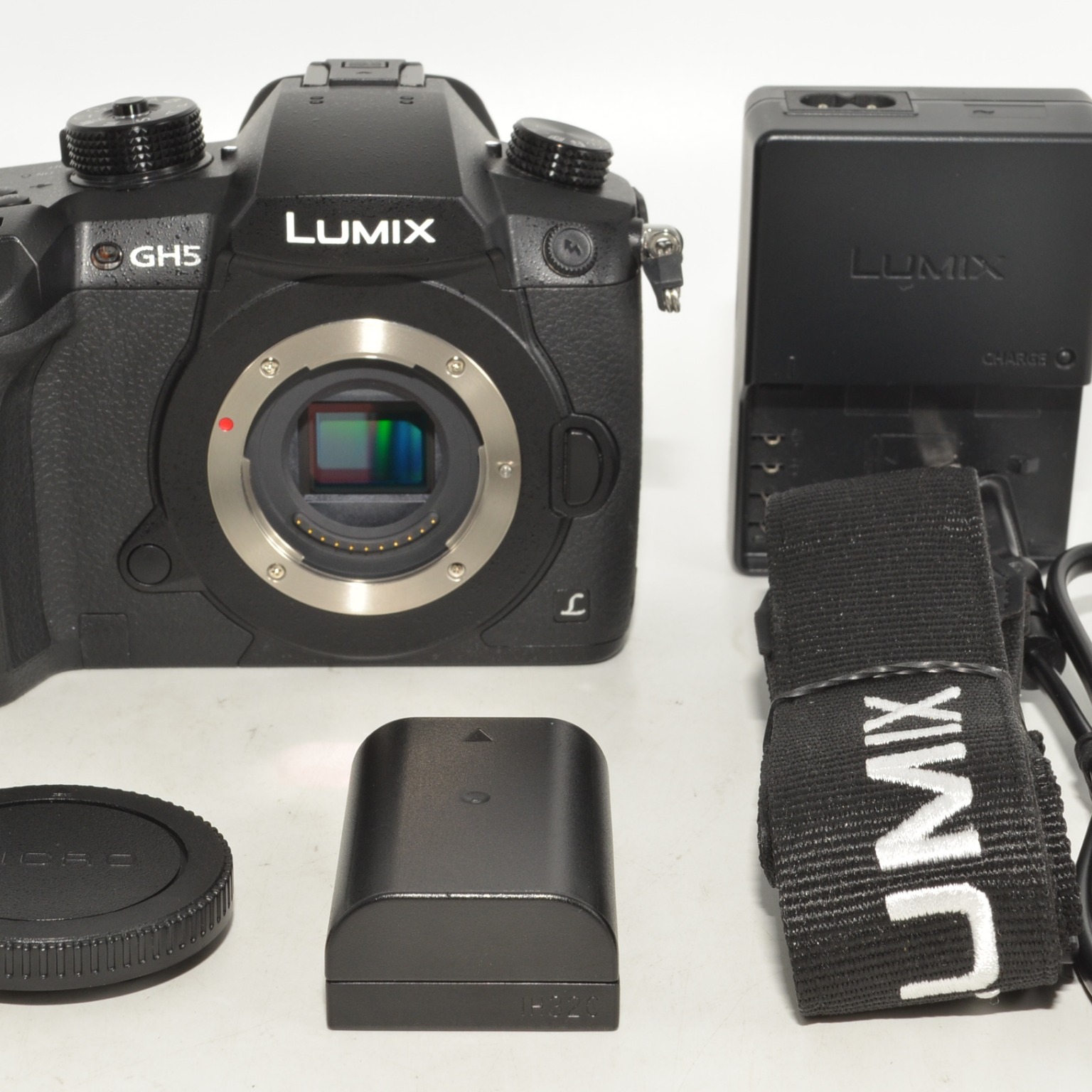 ★SD保存不可品★パナソニック LUMIX DC-GH5 ボディ #21279 パナソニック LUMIX GH5(DC-GH5) ボディの中古 (美品)・¥63,800