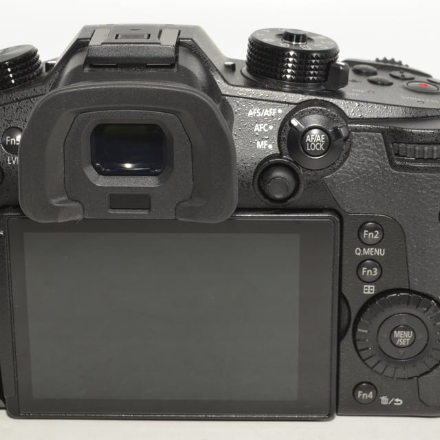 LUMIX GH5(DC-GH5) ボディ
