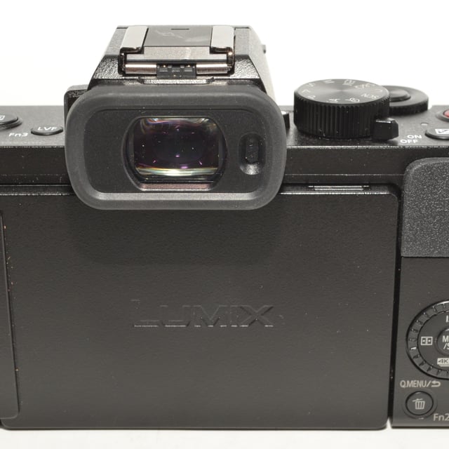 LUMIX G100(DC-G100V) 標準ズームレンズキット(トライポッドグリップ付き)