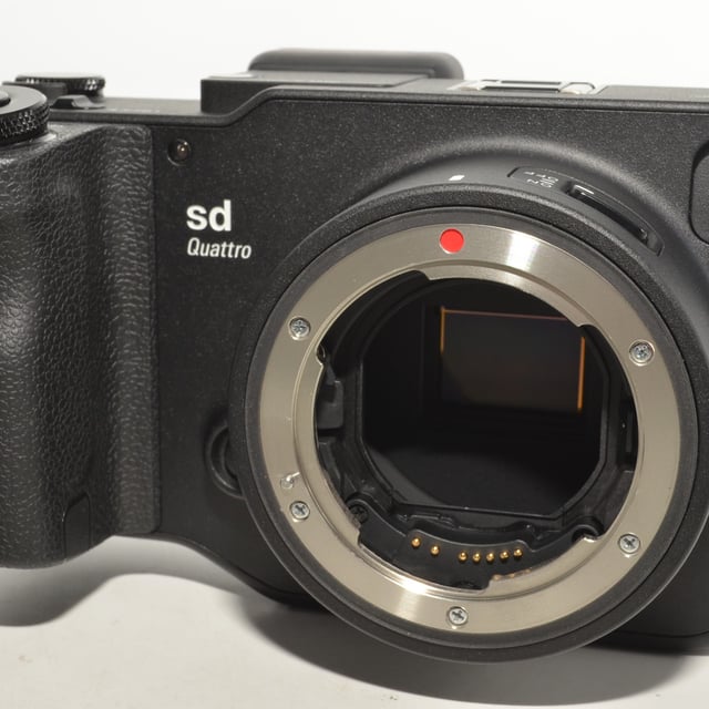 SIGMA sd Quattro ボディ