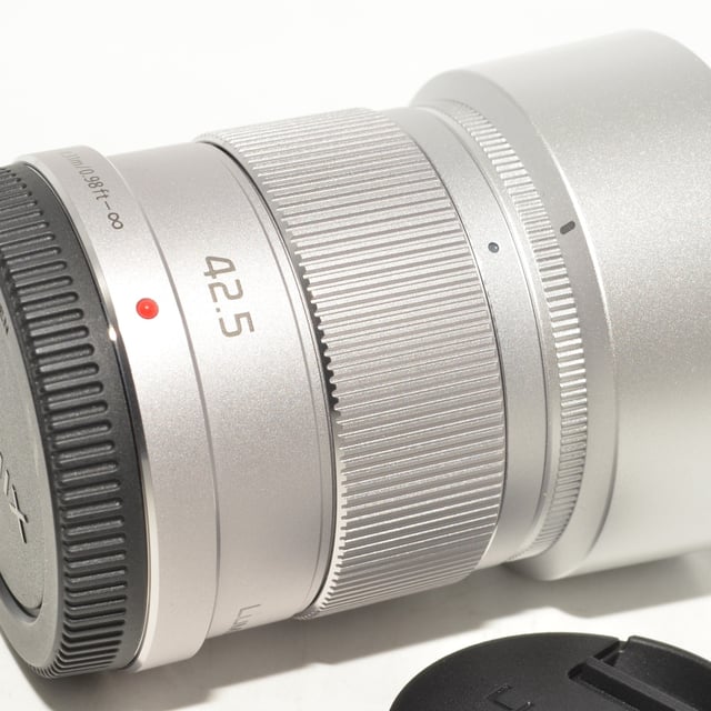 LUMIX G 42.5mm/F1.7 ASPH./POWER O.I.S. "シルバー"