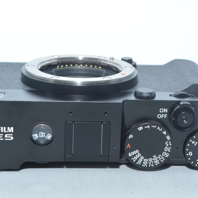 X-E5 ボディ "ブラック"
