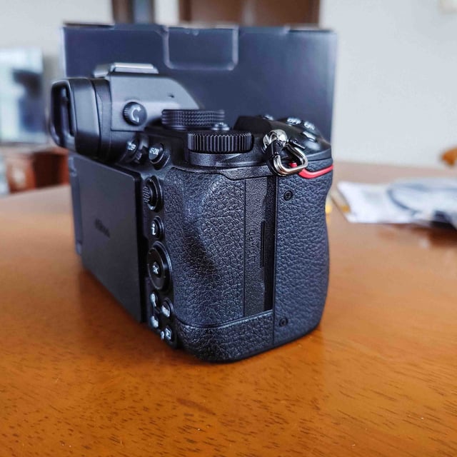 Z5II ボディ