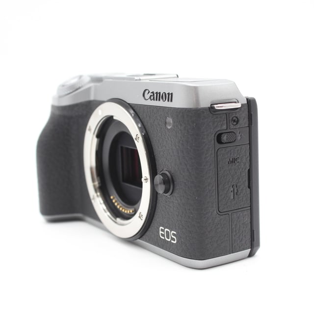 EOS M6 Mark II EF-M18-150 IS STM レンズEVFキット "シルバー"