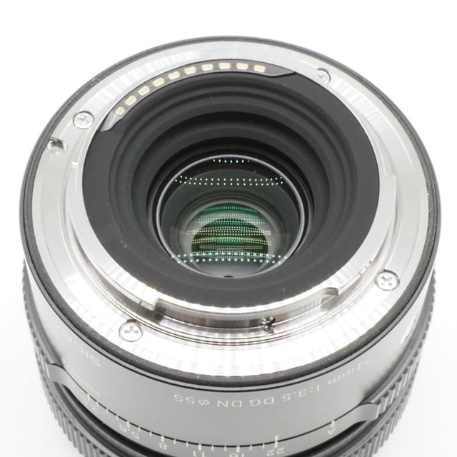 24mm F3.5 DG DN ソニーE用