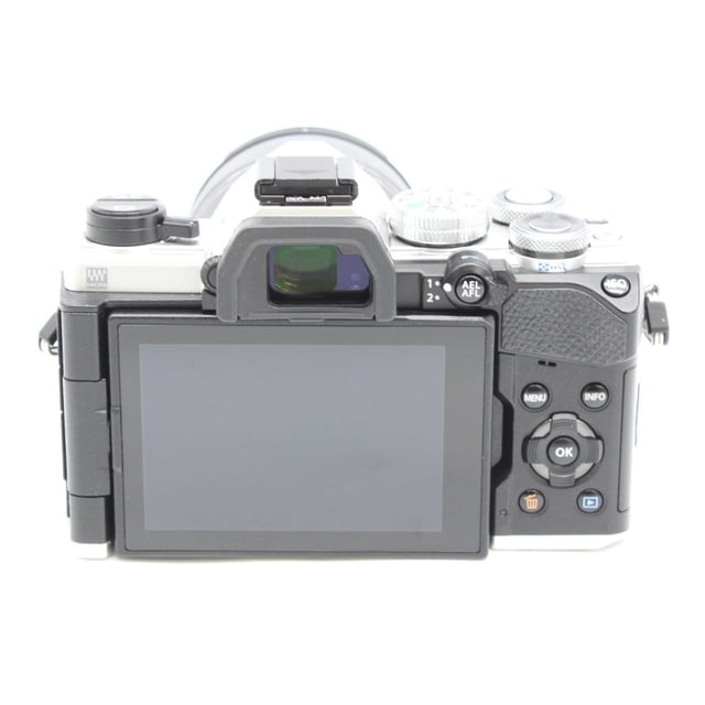 OM-5 14-150mm II レンズキット "シルバー"