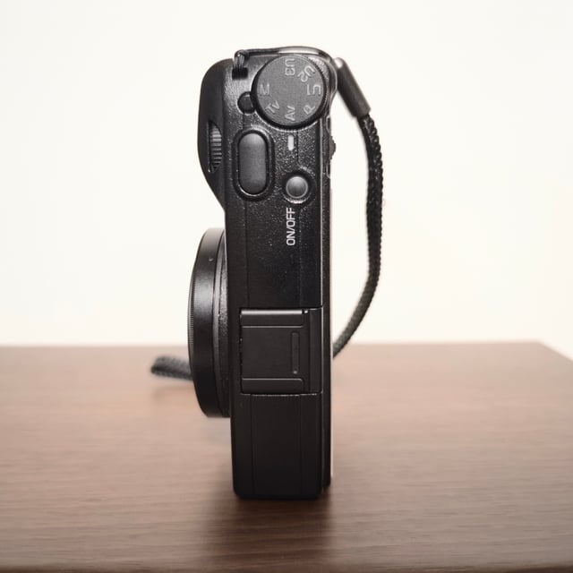 GR IIIx(GR3X) "ブラック"