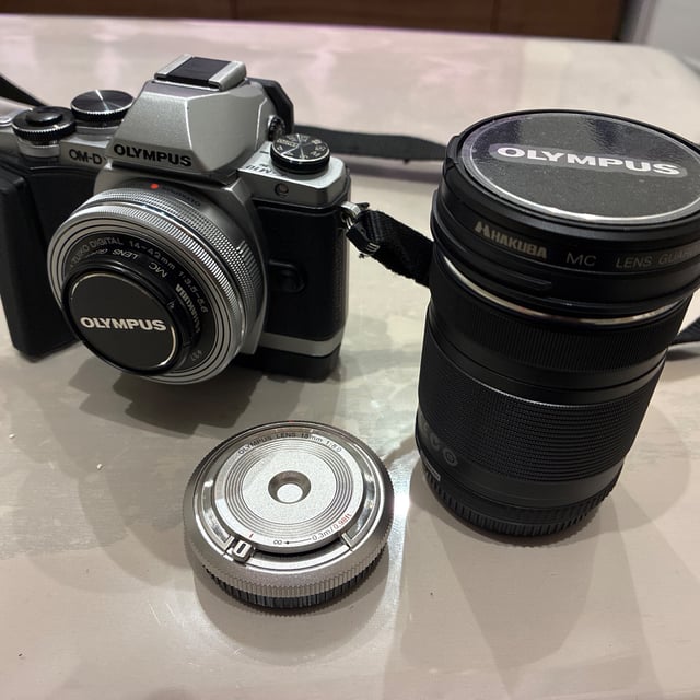 OLYMPUS OM-D E-M10 EZダブルズームキット
