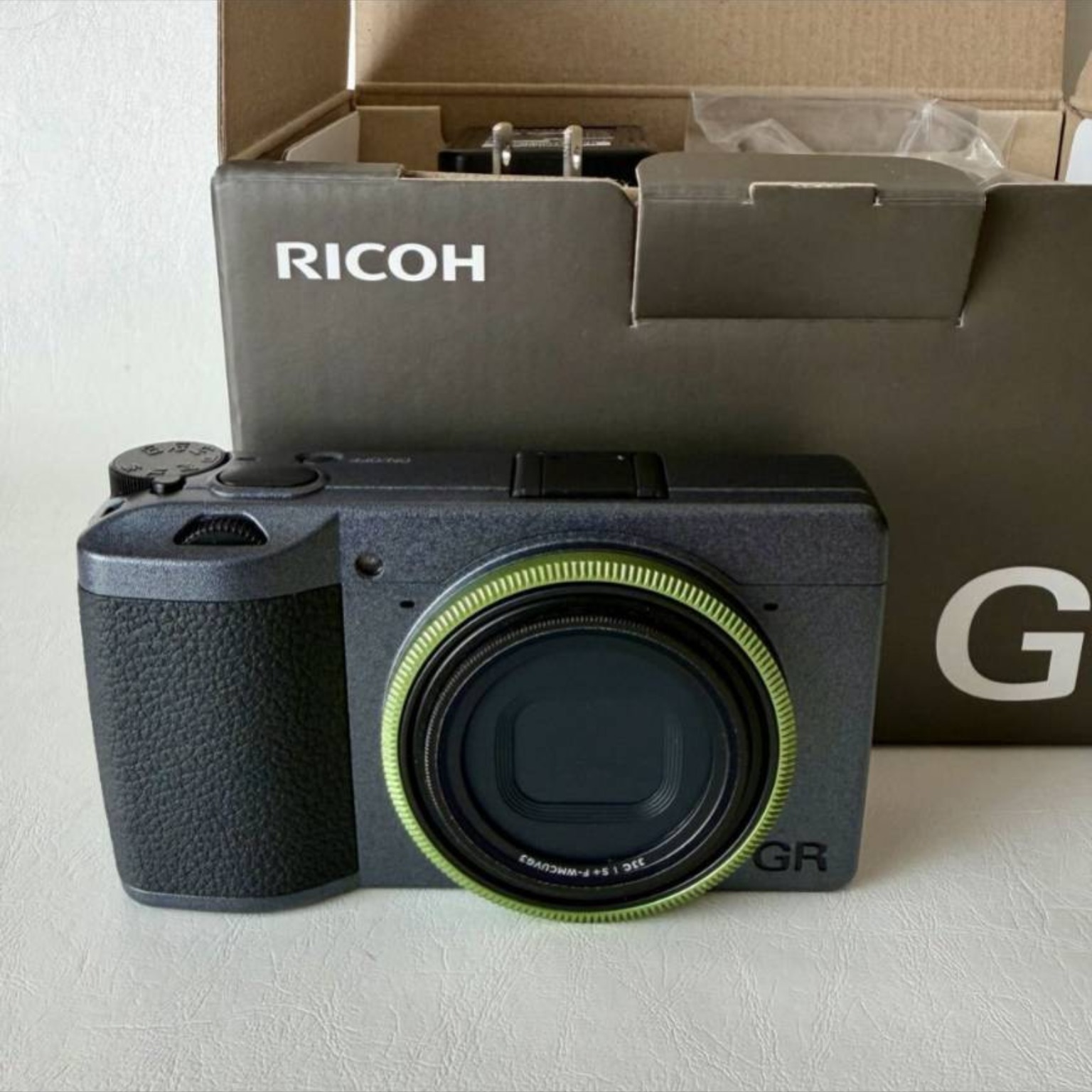 RICOH GRIII 美品 極美品！」RICOH GR III【メーカー公式通販】