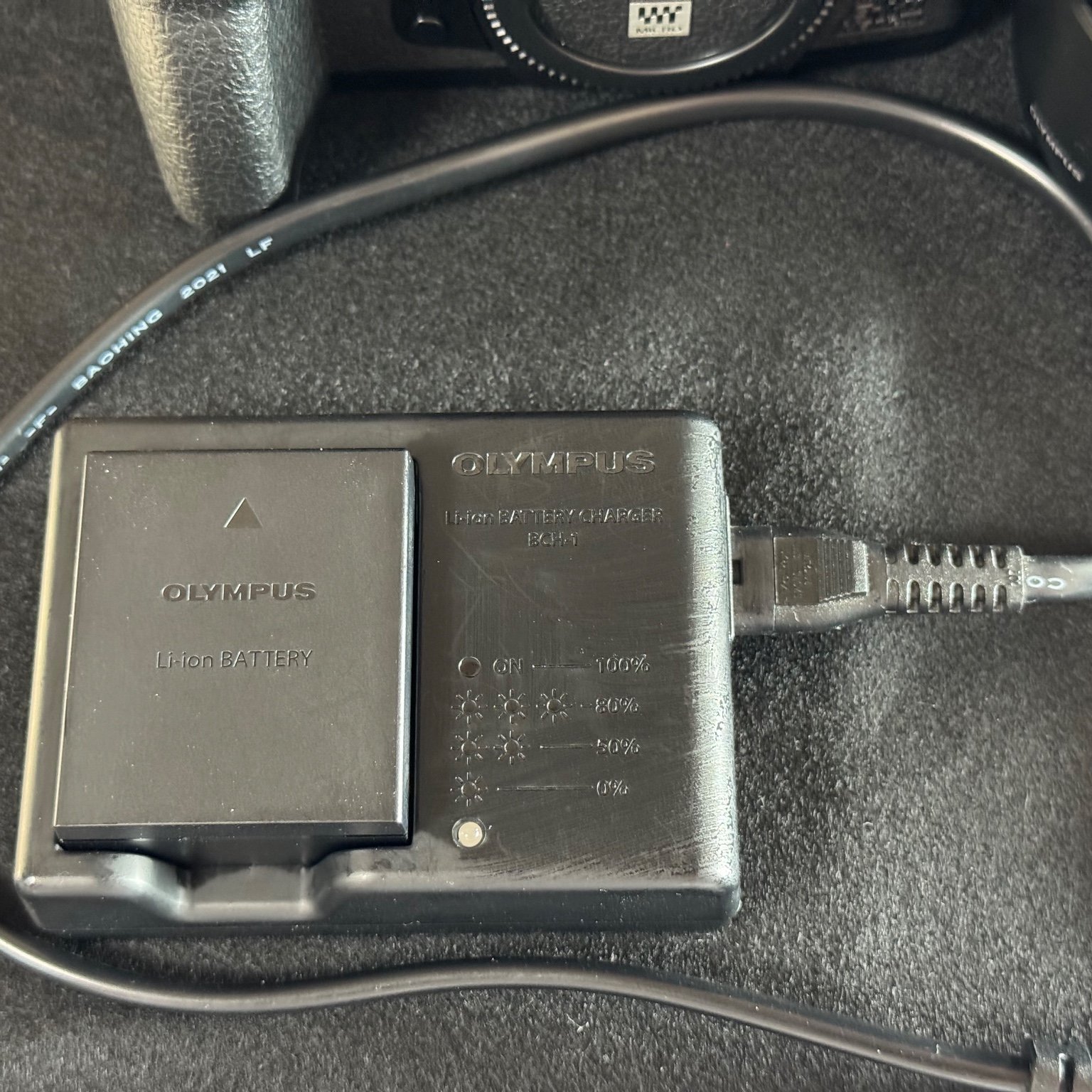 OM SYSTEM OM-D E-M1 Mark III ボディの中古 (美品)・¥100,000
