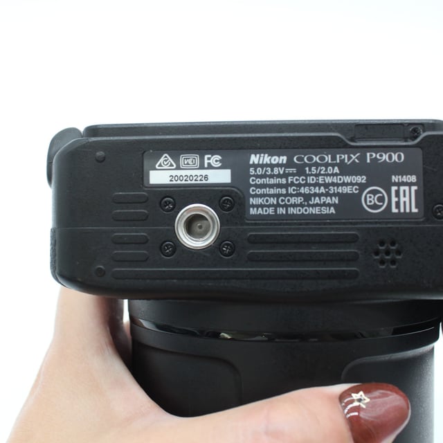 COOLPIX P900