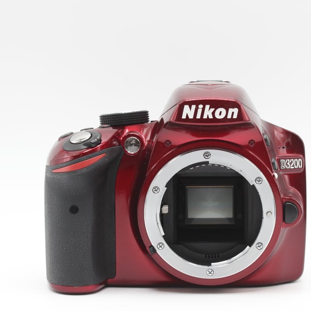 D3200 18-55 VR レンズキット "レッド"