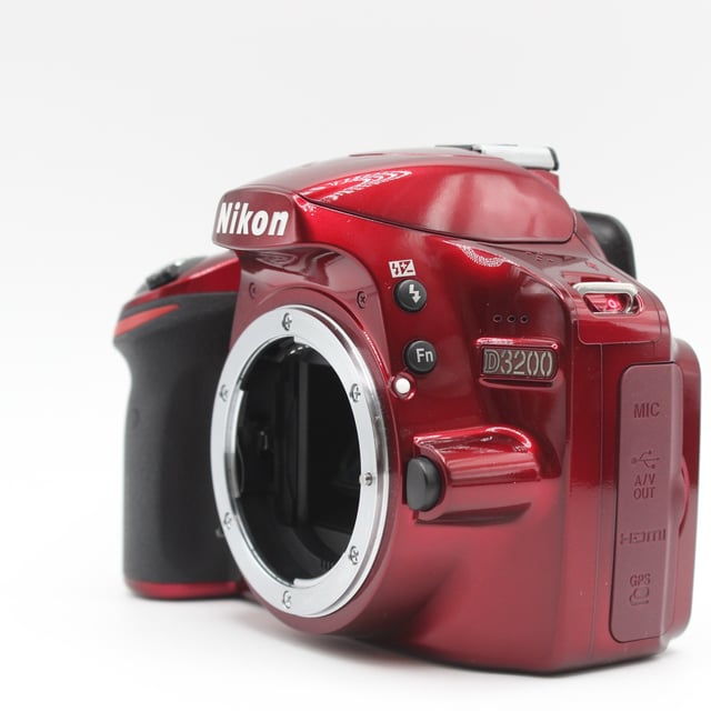 D3200 18-55 VR レンズキット "レッド"