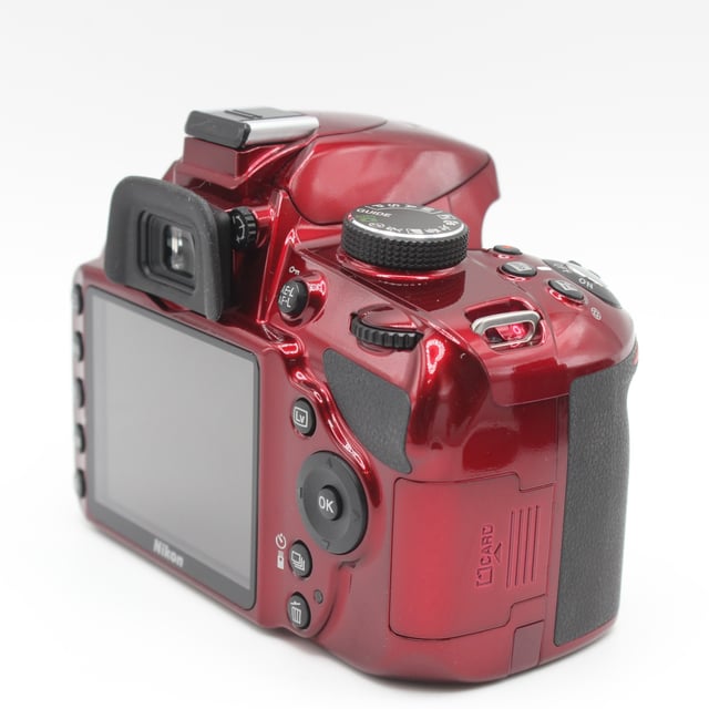 D3200 18-55 VR レンズキット "レッド"