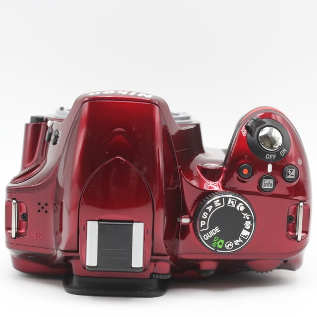 D3200 18-55 VR レンズキット "レッド"