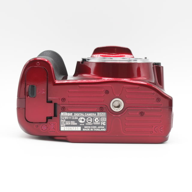D3200 18-55 VR レンズキット "レッド"