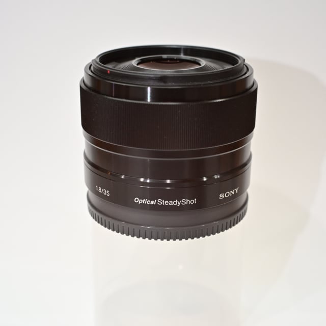 E 35mm F1.8 OSS SEL35F18